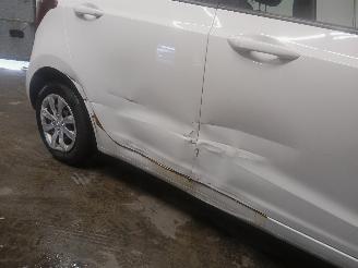 Hyundai I-10 i10 (B5) Hatchback 1.0 12V (G3LA) [49kW]  (08-2013/06-2020) picture 22