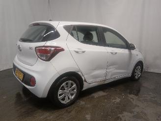 Hyundai I-10 i10 (B5) Hatchback 1.0 12V (G3LA) [49kW]  (08-2013/06-2020) picture 6