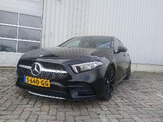 krockskadad bil auto Mercedes A-klasse A Limousine (177.1) Sedan 1.3 A-200 Turbo (M282.914) [120kW]  (09-2018=
/12-2026) 2019/10