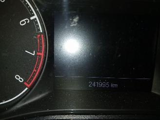 Opel Corsa Corsa E Hatchback 1.0 SIDI Turbo 12V (B10XFT(Euro 6)) [66kW]  (09-2014=
/12-2019) picture 2