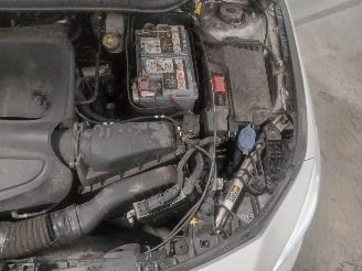Mercedes Cla-klasse CLA (117.3) Sedan 1.6 CLA-180 16V (M270.910) [90kW]  (01-2013/03-2019)= picture 21