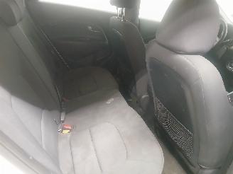 Kia Rio Rio III (UB) Hatchback 1.2 CVVT 16V (G4LA5) [63kW]  (09-2011/12-2017) picture 10