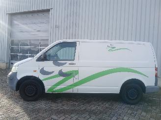 Volkswagen Transporter Transporter T5 Van 1.9 TDi (AXC) [63kW]  (04-2003/11-2009) picture 3