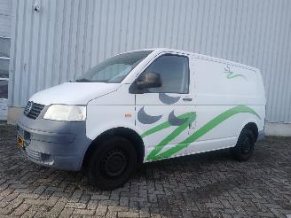 Volkswagen Transporter Transporter T5 Van 1.9 TDi (AXC) [63kW]  (04-2003/11-2009) picture 2
