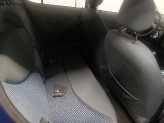 Toyota Yaris Yaris (P1) Hatchback 1.3 16V VVT-i (2SZFE) [64kW]  (04-2002/09-2005) picture 9