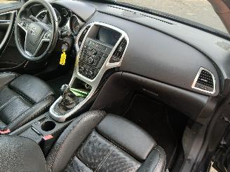 Opel Astra Astra J (PC6/PD6/PE6/PF6) Hatchback 5-drs 1.7 CDTi 16V EcoFLEX 130 (A1=
7DTE(Euro 5)) [96kW]  (07-2011/10-2015) picture 7