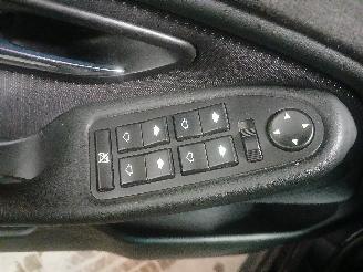 BMW 5-serie 5 serie Touring (E39) Combi 530i 24V (M54-B30(306S3)) [170kW]  (09-200=
0/12-2003) picture 13