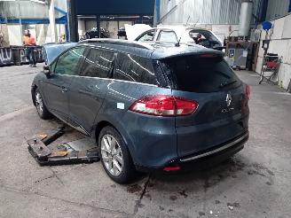 Renault Clio Clio IV Estate/Grandtour (7R) Combi 5-drs 0.9 Energy TCE 90 12V (H4B-4=
08(H4B-B4)) [66kW]  (01-2013/08-2021) picture 4