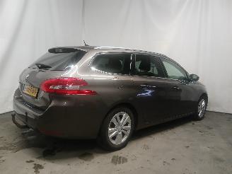 Peugeot 308 308 SW (L4/L9/LC/LJ/LR) Combi 5-drs 1.2 12V e-THP PureTech 130 (EB2DTS=
(HNY)) [96kW]  (03-2014/06-2021) picture 6