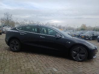 Tesla Model 3 Model 3 Sedan Long Range AWD 75 kWh (3D5) [258kW]  (06-2018/...) picture 19