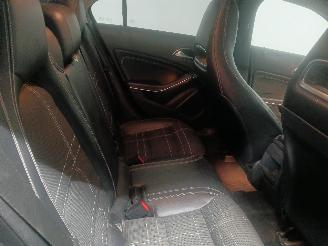 Mercedes A-klasse A (W176) Hatchback 1.6 A-180 16V (M270.910) [90kW]  (09-2012/05-2018) picture 10