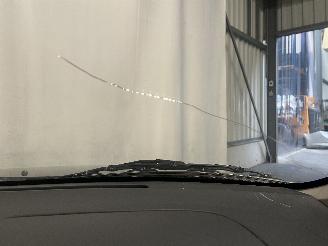 Mazda 323 323 Fastbreak (BJ14) Hatchback 1.6 16V (ZM) [72kW]  (01-2001/09-2003) picture 19