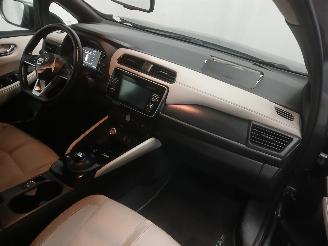 Nissan Leaf Leaf (ZE1) Hatchback 39/40kWh (EM57) [110kW]  (08-2017/...) picture 8