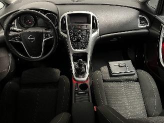 Opel Astra Astra J (PC6/PD6/PE6/PF6) Hatchback 5-drs 1.6 16V (A16XER(Euro 5)) [85=
kW]  (12-2009/10-2015) picture 11