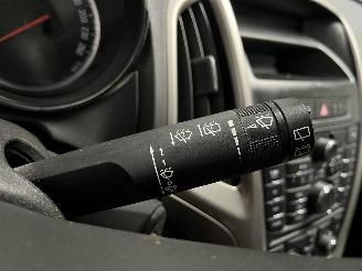 Opel Astra Astra J Sports Tourer (PD8/PE8/PF8) Combi 1.4 16V ecoFLEX (A14XER(Euro=
 5)) [74kW]  (10-2010/10-2015) picture 15