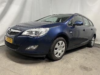 Opel Astra Astra J Sports Tourer (PD8/PE8/PF8) Combi 1.4 16V ecoFLEX (A14XER(Euro=
 5)) [74kW]  (10-2010/10-2015) picture 3