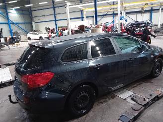 Opel Astra Astra J Sports Tourer (PD8/PE8/PF8) Combi 1.7 CDTi 16V (A17DTE(Euro 5)=
) [81kW]  (10-2010/10-2015) picture 3