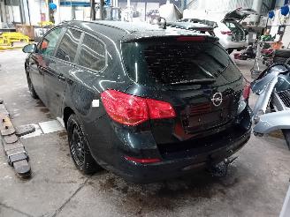 Opel Astra Astra J Sports Tourer (PD8/PE8/PF8) Combi 1.7 CDTi 16V (A17DTE(Euro 5)=
) [81kW]  (10-2010/10-2015) picture 4