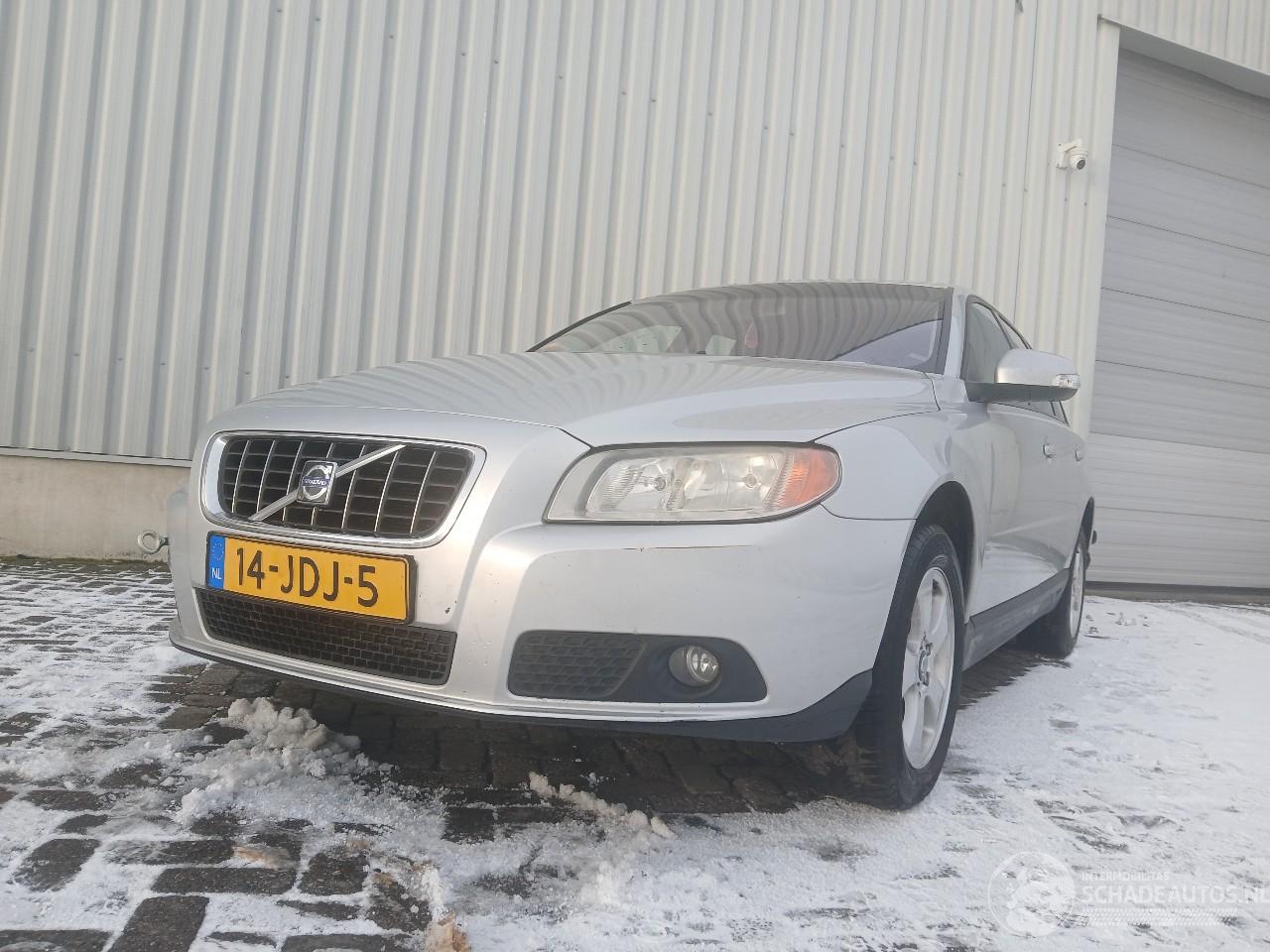 Volvo V-70 V70 (BW) Combi 2.0 D 16V (D4204T(Euro 3)) [100kW]  (10-2007/12-2015)