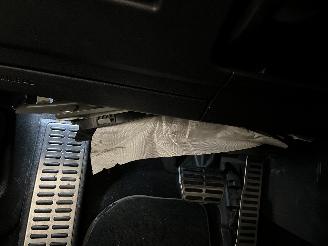 Volkswagen Golf Golf VI (5K1) Hatchback 2.0 TSI R 16V 4Motion (CDLF) [199kW]  (11-2009=
/03-2013) picture 22