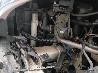 Renault Scenic Grand Scénic III (JZ) MPV 1.4 16V TCe 130 (H4J-700(H4J-A7)) [96kW]  =
(02-2009/12-2016) picture 26