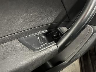 Audi A1 A1 (8X1/8XK) Hatchback 3-drs 1.2 TFSI (CBZA) [63kW]  (05-2010/04-2015)= picture 15