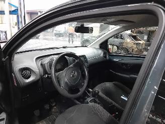 Toyota Aygo Aygo (B40) Hatchback 1.0 12V VVT-i (1KR-FE) [51kW]  (05-2014/06-2018) picture 5