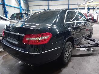Mercedes E-klasse E (W212) Sedan E-350 CGI V6 24V BlueEfficiency (M272.983(Euro 5)) [215=
kW]  (01-2009/08-2011) picture 3