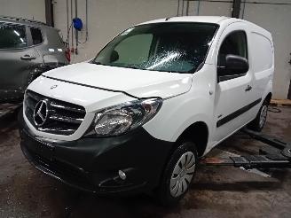 Sloop bestelwagen Mercedes Citan Citan (415.6) Van 1.5 108 CDI (OM607.951(K9K)) [55kW]  (11-2012/08-202=
1) 2017/3