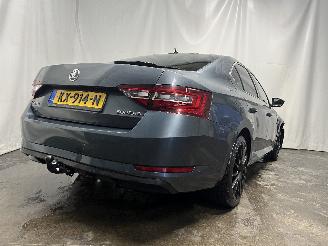 Skoda Superb Superb (3V3) Liftback 1.8 TSI 16V (CJSA) [132kW]  (03-2015/06-2024) picture 4