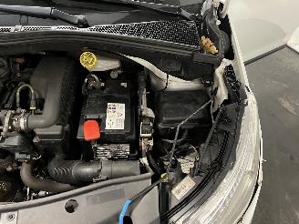 Peugeot 2008 2008 (CU) MPV 1.2 Vti 12V PureTech 82 (EB2F(HMZ)) [60kW]  (03-2013/12-=
2018) picture 23