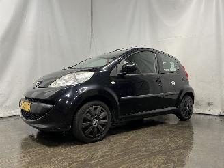 Peugeot 107 107 Hatchback 1.0 12V (384F(1KR)) [50kW]  (06-2005/05-2014) picture 3