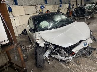 Toyota Yaris Yaris IV (P21/PA1/PH1) Hatchback 1.5 12V Hybrid 115 (M15AFXE) [85kW]  =
(02-2020/...) picture 2