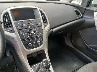 Opel Astra Astra J Sports Tourer (PD8/PE8/PF8) Combi 1.7 CDTi 16V (A17DTR(Euro 5)=
) [81kW]  (10-2010/10-2015) picture 16