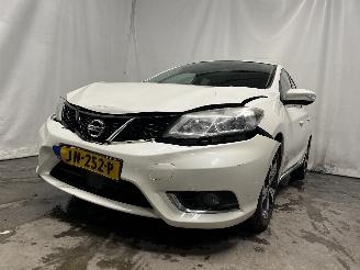 Schadeauto Nissan Pulsar Pulsar (C13) Hatchback 1.2 DIG-T 16V (HRA2DDT) [85kW]  (10-2014/...) 2016/5