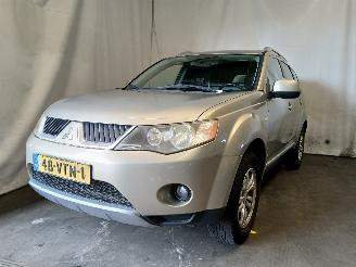 Coche accidentado Mitsubishi Outlander Outlander (CW) SUV 2.4 16V Mivec 4x2 (4B12) [125kW]  (11-2006/11-2012)= 2008/7