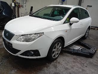Uttjänta bilar auto Seat Ibiza Ibiza ST (6J8) Combi 1.2 TDI Ecomotive (CFWA) [55kW]  (04-2010/05-2015=
) 2011/5