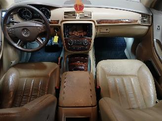 Mercedes R-klasse R (W251) MPV 3.0 320 CDI 24V 4-Matic (OM642.950) [165kW]  (01-2006/07-=
2010) picture 12