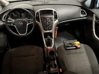 Opel Astra Astra J (PC6/PD6/PE6/PF6) Hatchback 5-drs 1.6 16V (A16XER(Euro 5)) [85=
kW]  (12-2009/10-2015) picture 20