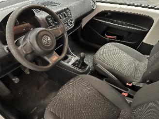 Volkswagen Up! Up! (121) Hatchback 1.0 12V 60 (CHYA) [44kW]  (08-2011/08-2020) picture 12