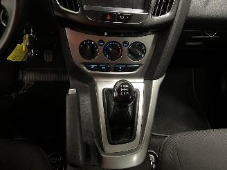 Ford Focus Focus 3 Hatchback 1.0 Ti-VCT EcoBoost 12V 100 (M2DA(Euro 5)) [74kW]  (=
02-2012/05-2018) picture 20