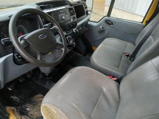 Ford Transit Transit Bus 2.2 TDCi 16V (P8FA(Euro 4)) [63kW]  (04-2006/08-2014) picture 10