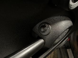 Mini Mini Mini (R56) Hatchback 1.6 16V Cooper (N12-B16A) [88kW]  (10-2006/02-201=
2) picture 12