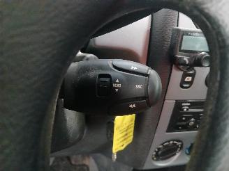 Peugeot Partner Partner Combispace MPV 1.6 16V (TU5JP4(NFU)) [80kW]  (07-2001/03-2008)= picture 16