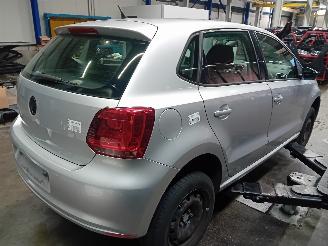 Volkswagen Polo Polo V (6R) Hatchback 1.2 12V BlueMotion Technology (CGPA(Euro 5)) [51=
kW]  (06-2009/05-2014) picture 3