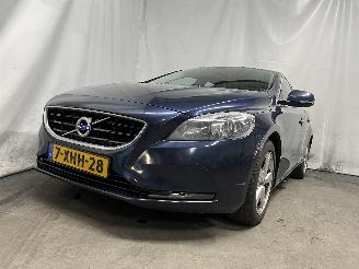 krockskadad bil auto Volvo V-40 V40 (MV) Hatchback 5-drs 2.0 D4 16V (D4204T14) [140kW]  (05-2014/08-20=
19) 2014/8