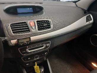 Renault Mégane Megane III Grandtour (KZ) Combi 5-drs 1.4 16V TCe 130 (H4J-700(H4J-A7)=
) [96kW]  (05-2009/02-2016) picture 17