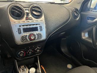 Alfa Romeo MiTo MiTo (955) Hatchback 1.3 JTDm 16V Eco (199.B.4000) [62kW]  (01-2011/12=
-2015) picture 20