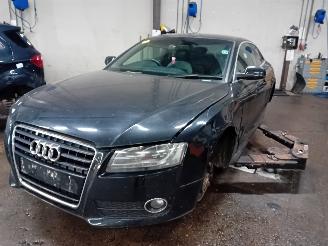 Uttjänta bilar auto Audi A5 A5 (8T3) Coupé 2.0 TDI 16V (CAHA) [125kW]  (08-2008/03-2012) 2010/10