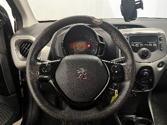 Peugeot 108 108 Hatchback 1.0 12V (1KRFE(CFB)) [51kW]  (05-2014/...) picture 26